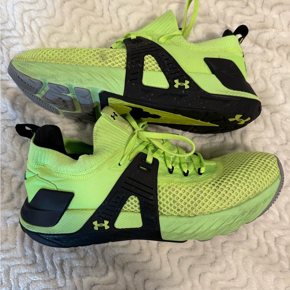 Under Armour Men's Neon Green Athletic Shoes